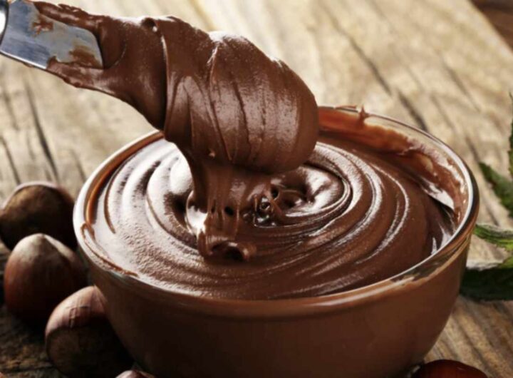 Questo dolce semplice e rapido da realizzare ha conquistato famiglie e appassionati di cucina, diventando uno dei modi più amati
