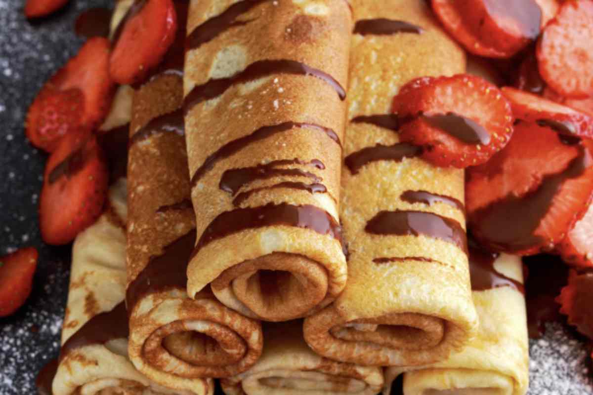Per mantenere intatta la morbidezza e il sapore dei rollini alla Nutella, è consigliabile conservarli in un contenitore ermetico