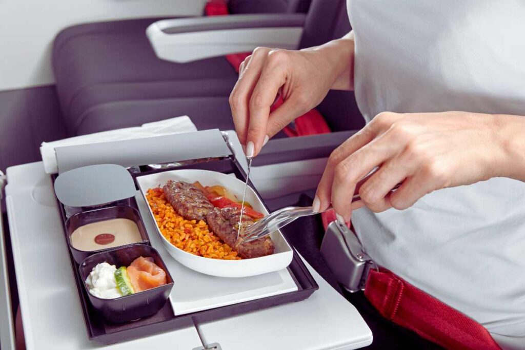 Questi cibi sono banditi in aereo, se ti beccano rischi grosso