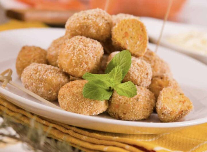 Perfette sia per un pranzo in famiglia che per una cena informale, queste polpette uniscono la dolcezza delle carote alla consistenza morbida