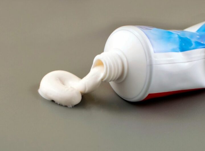 Dentifricio, usi alternativi