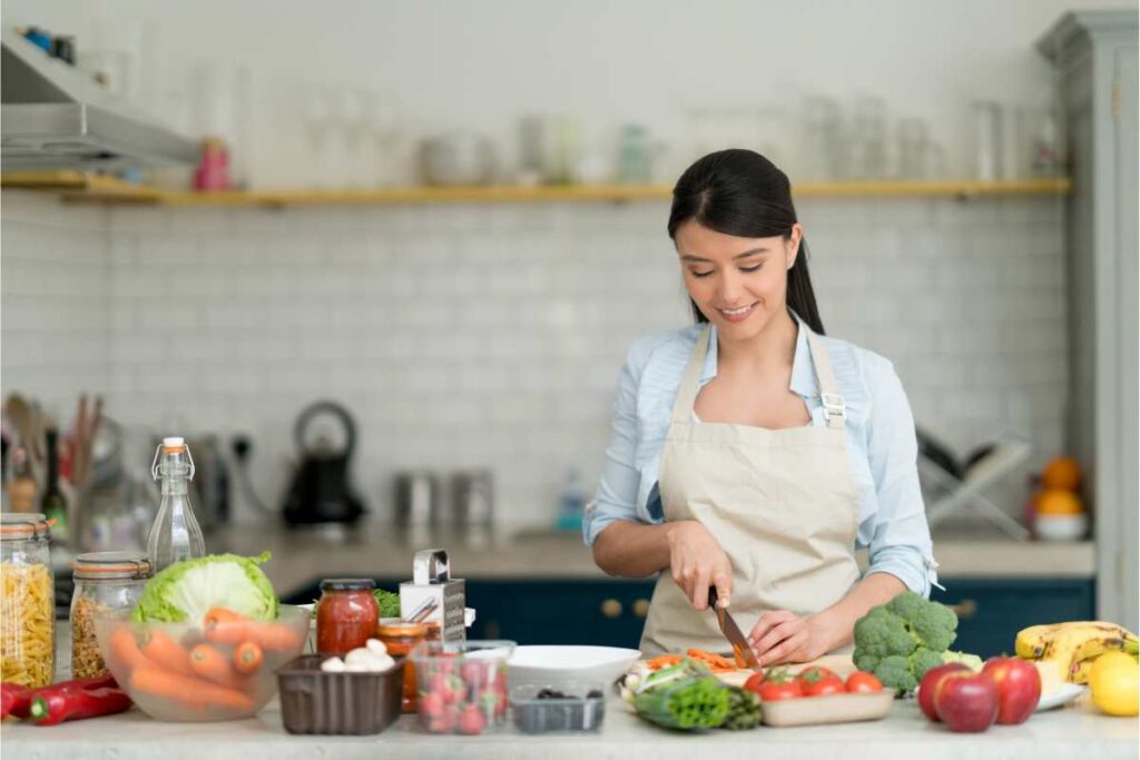 Donna cucina