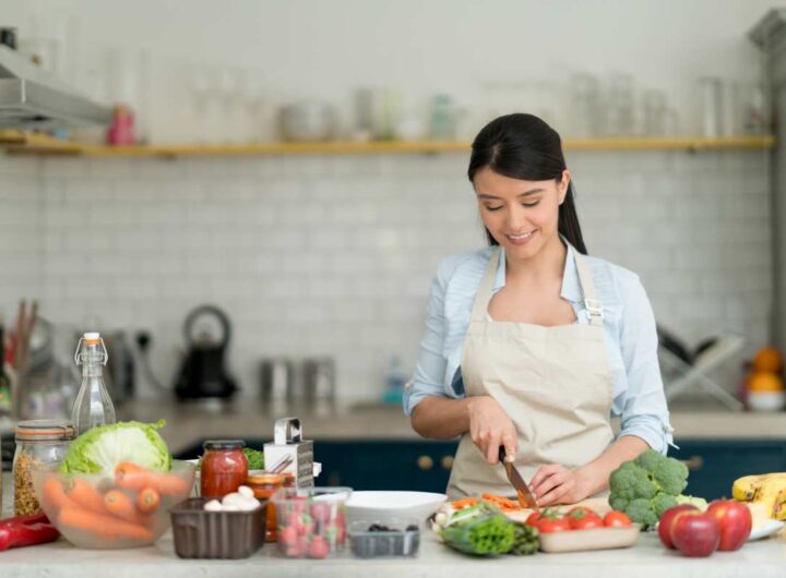 Donna cucina