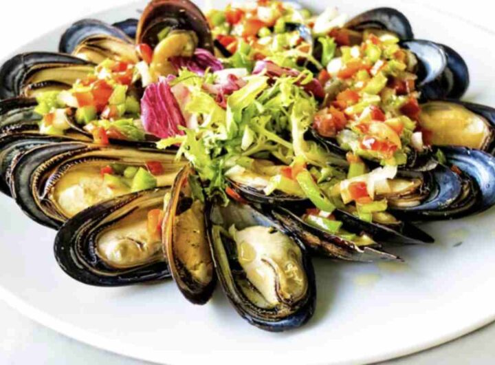 La sua preparazione, pur essendo molto semplice, richiede alcuni accorgimenti fondamentali per esaltare al massimo il sapore di questo mollusco